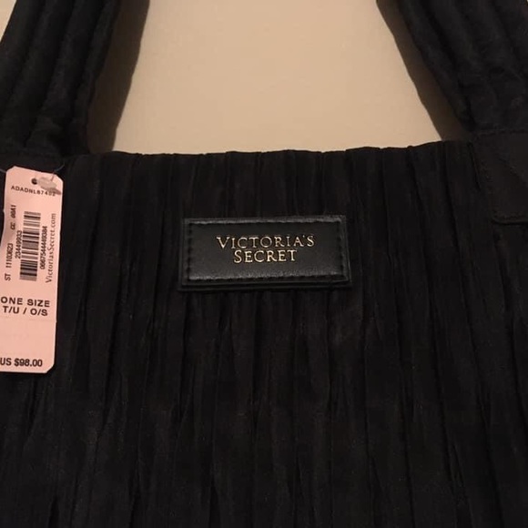 NWT Victoria’s Secret X-Large Shoulder Tote Bag! - Picture 5 of 10